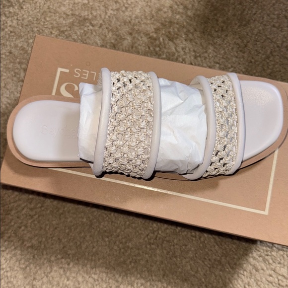 Seychelles Water Lily Sandal - Picture 6 of 6